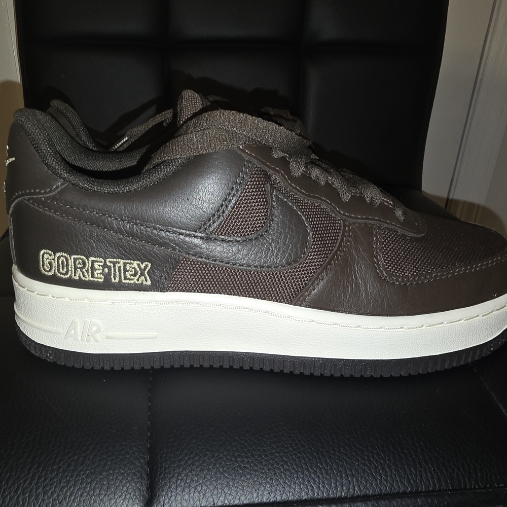 Nike Kids Sneakers Brown and Cream